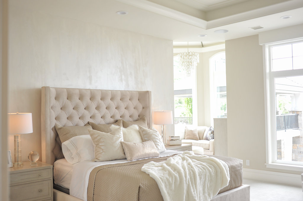 interior design white and cream
